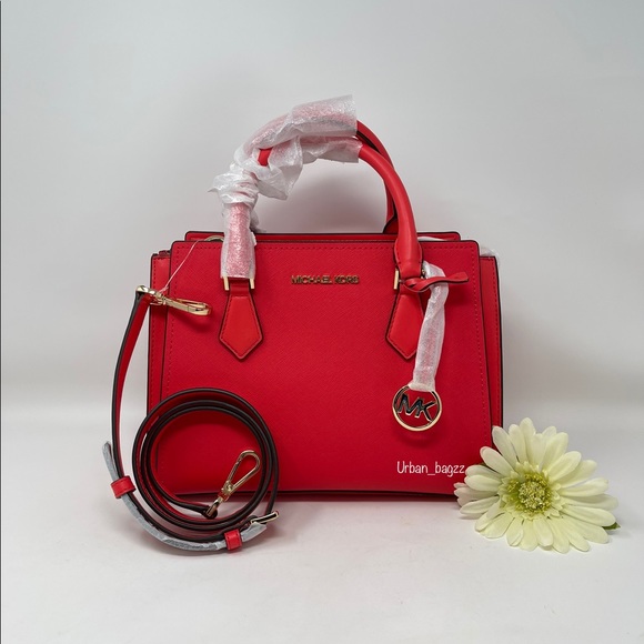 Michael Kors Bags Michael Kors Hope Medium Messenger Poshmark